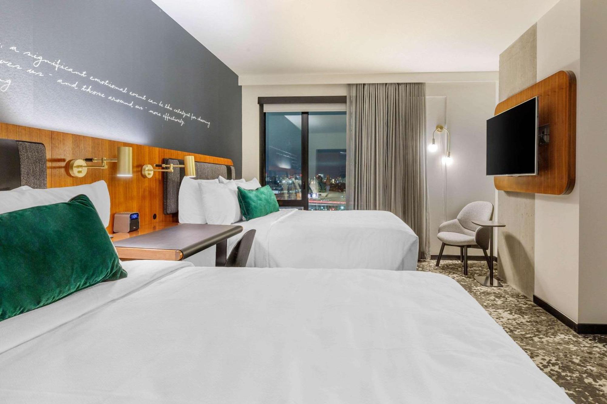 Cambria Hotel Boston Downtown - Seaport Εξωτερικό φωτογραφία