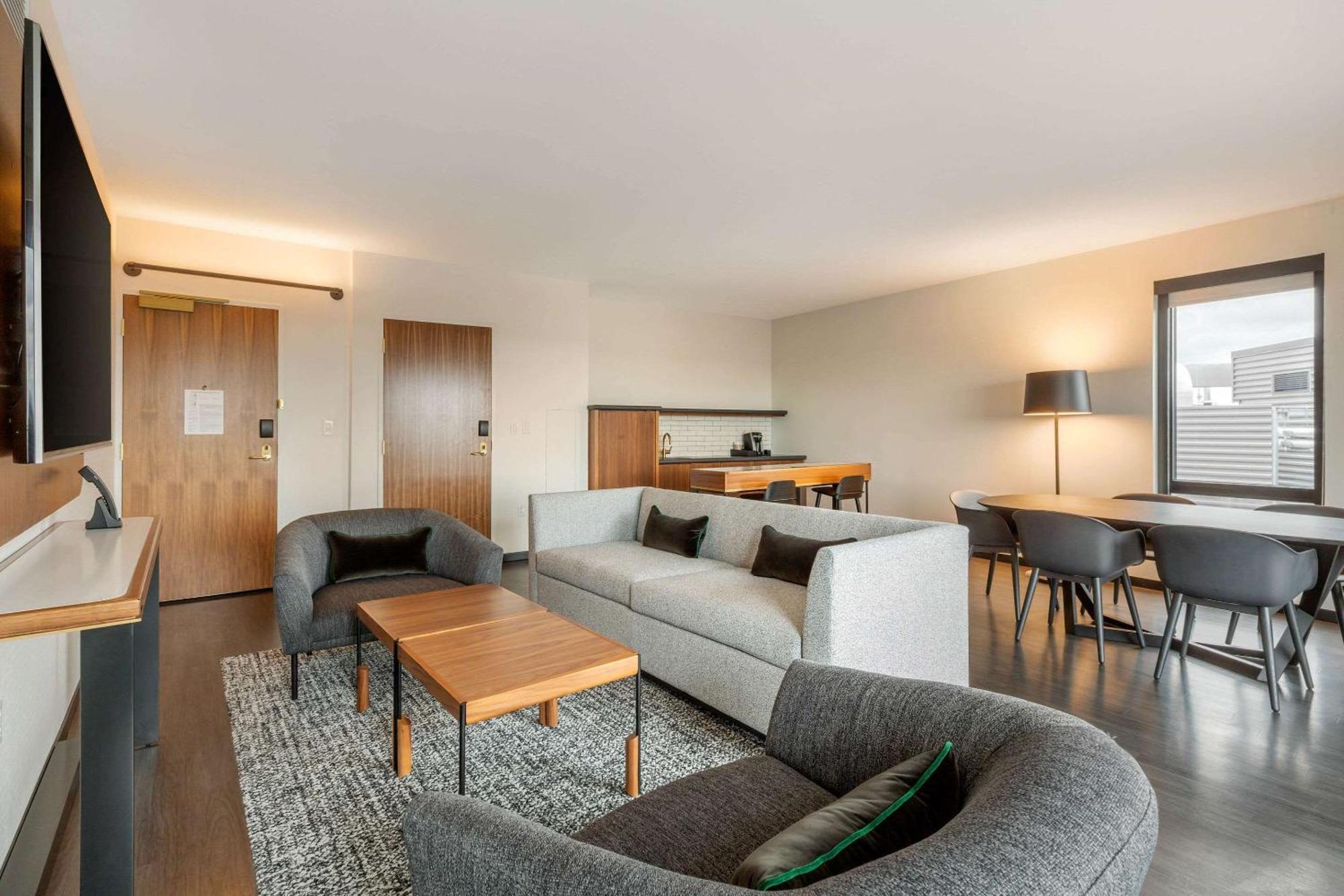 Cambria Hotel Boston Downtown - Seaport Εξωτερικό φωτογραφία
