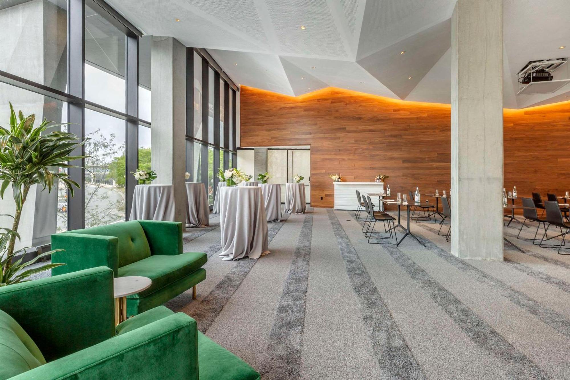 Cambria Hotel Boston Downtown - Seaport Εξωτερικό φωτογραφία