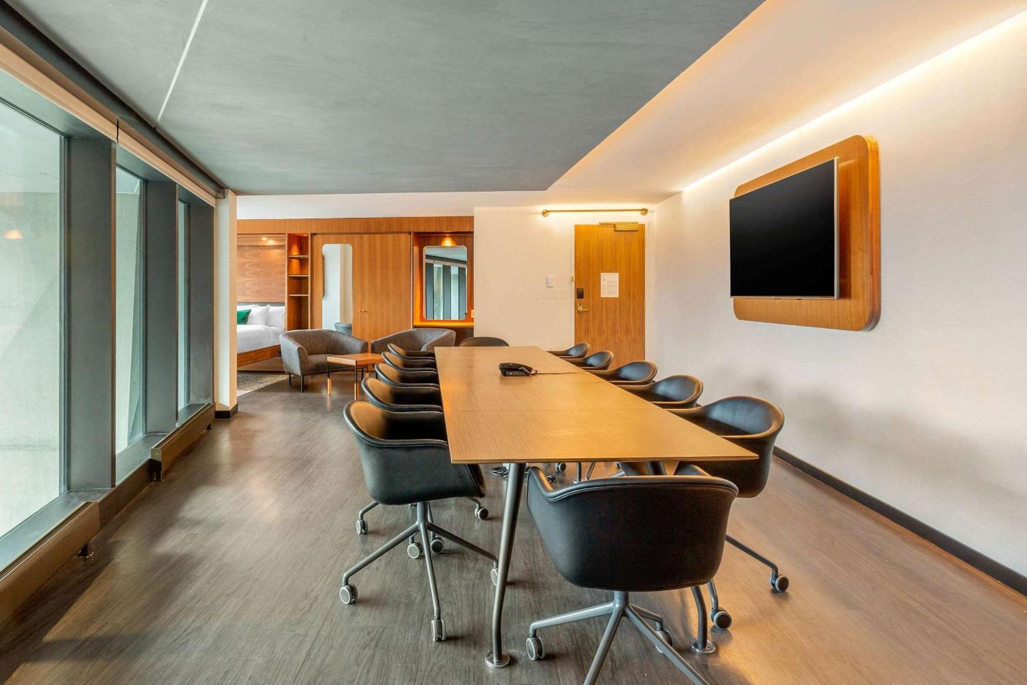 Cambria Hotel Boston Downtown - Seaport Εξωτερικό φωτογραφία